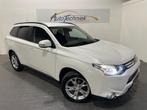 Mitsubishi Outlander 2.0 Intense+ *7PERS*NL-Auto*Trekhaak*, Auto's, Mitsubishi, 4 cilinders, 150 pk, 7 stoelen, Wit