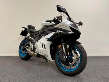 CFMOTO 675 SR-R | 2025 | 1.675KM beschikbaar voor biedingen