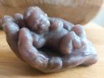 beeldje baby in hand klein soort wax (wij versturen niet), Ophalen, Zo goed als nieuw, Mens