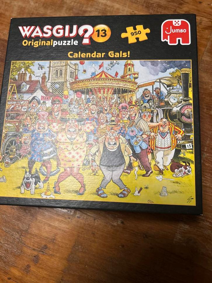 Wasgij Original 13 - Calendar Gals! - 950 stukjes, Hobby en Vrije tijd, Denksport en Puzzels, Zo goed als nieuw, Legpuzzel, 500 t/m 1500 stukjes
