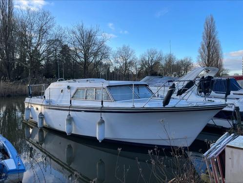 ZUINIGE  POLYESTER BOOT  MET BINNENMOTOR  EN DUBBELE BESTUR, Watersport en Boten, Motorboten en Motorjachten, Gebruikt, Polyester