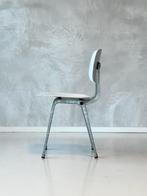 Revolt stoel Friso Kramer design Ahrend gegalvaniseerd frame, Huis en Inrichting, Stoelen, Metaal, Gebruikt, Nederlands design