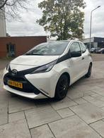 Toyota Aygo 1.0 VVT-i x-now ZEER NETTE STAAT, Voorwielaandrijving, Stof, Gebruikt, Euro 6