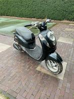 Sym mio scooter, Fietsen en Brommers, Scooters | SYM, Maximaal 25 km/u, Benzine, Gebruikt, Mio