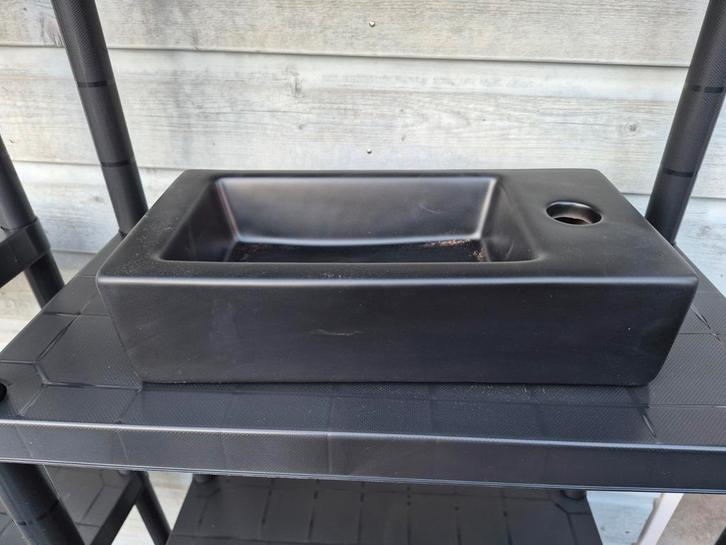 2x Mini Wastafel Toilet - Compact en Stijlvol, Doe-het-zelf en Verbouw, Sanitair, Gebruikt, Ophalen