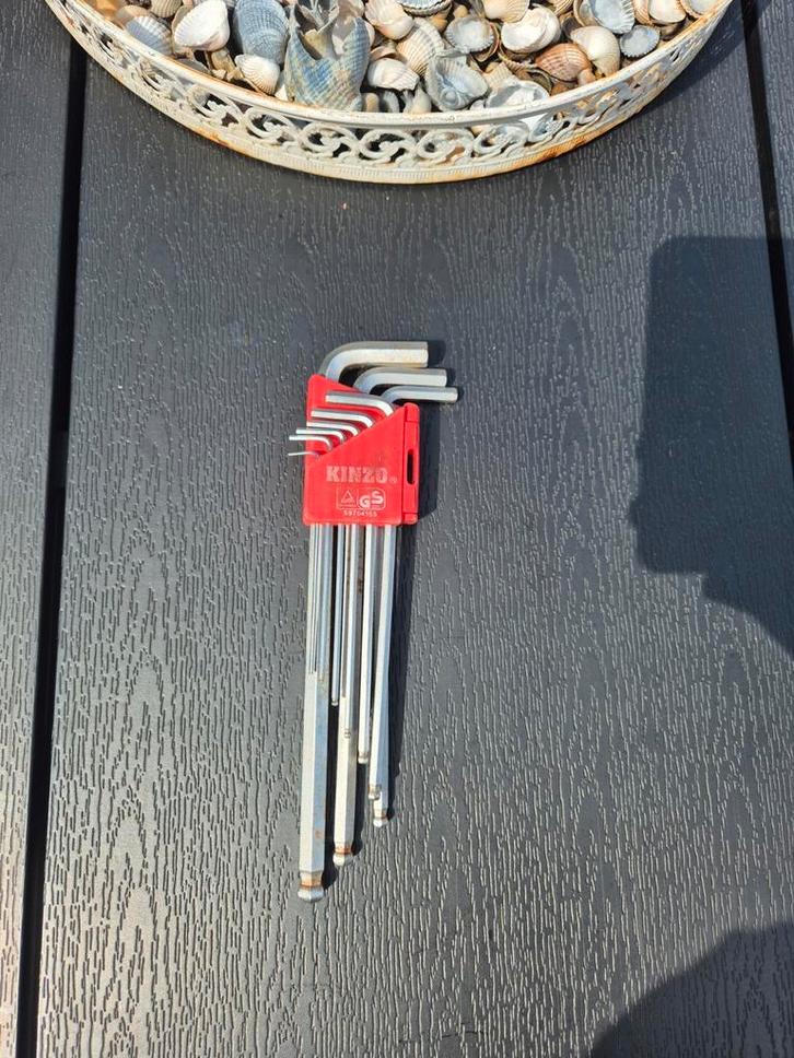 Inbussleutelset Kinzo, Doe-het-zelf en Verbouw, Gereedschap | Handgereedschap, Zo goed als nieuw, Ophalen of Verzenden