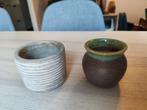 2 kleine plantenpotjes / vaasjes, Gebruikt, Rond, Binnen, Ophalen of Verzenden