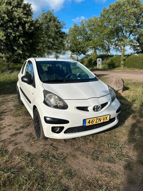 Toyota Aygo 1.0 12V Vvt-i 3DRS MMT 2008 Wit, Auto's, Toyota, Particulier, Aygo, Airbags, Airconditioning, Centrale vergrendeling