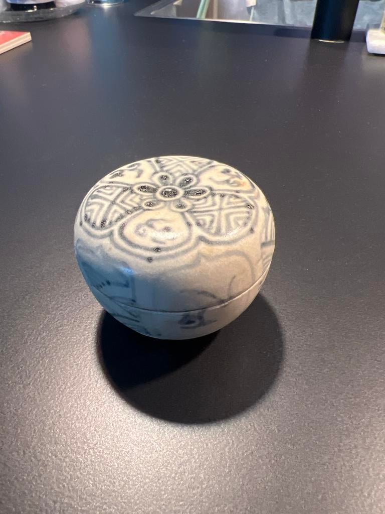 Antiek keramieken doosje met deksel uit Hoi An wrak, Ophalen of Verzenden