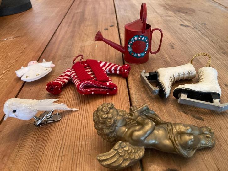 Kerst. Diverse kerstboomversieringen en een engeltje., Diversen, Kerst, Ophalen of Verzenden