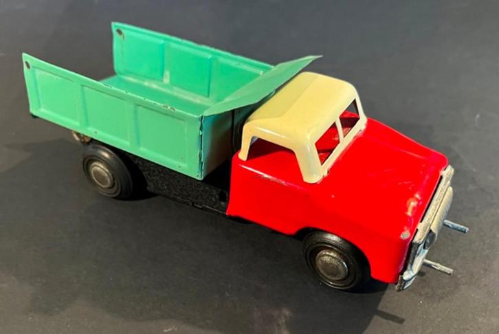 Blikken kiepauto met groene laadbak, Verzamelen, Automerken, Motoren en Formule 1, Auto's, Ophalen of Verzenden