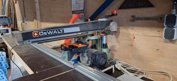 Radiaalzaag Dewalt DW1251 evt. Met werkbank beschikbaar voor biedingen