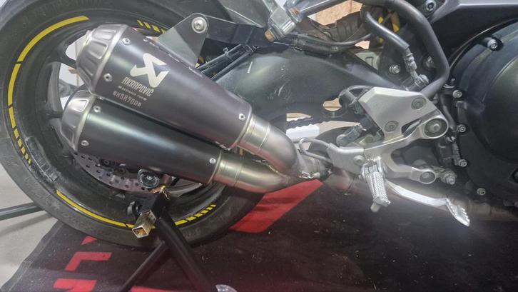 Akrapovic Uitlaat Yamaha XSR900 (full system), Motoren, Onderdelen | Yamaha, Gebruikt, Ophalen of Verzenden