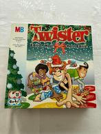 Mb twister spel kersteditie waar iedereen ondersteboven!, Hobby en Vrije tijd, Gezelschapsspellen | Bordspellen, Ophalen of Verzenden