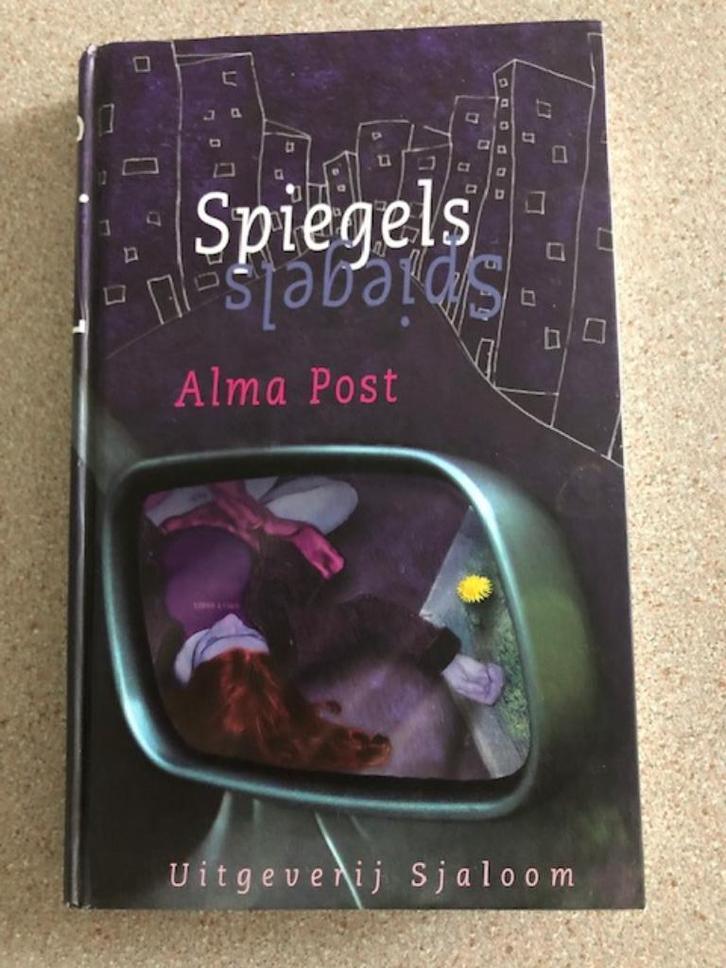 Boek Spiegels - Post, Alma. Nieuw, Boeken, Kinderboeken | Jeugd | 13 jaar en ouder, Nieuw, Ophalen of Verzenden