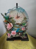 14351) mooie klok met apparte  vogels  18x25cm, Ophalen of Verzenden, Wandklok