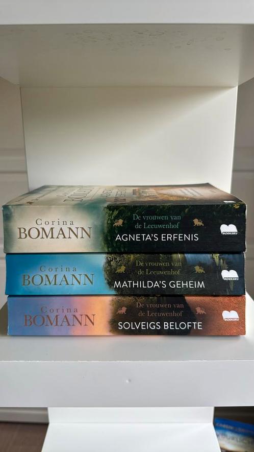 Corina Bomann - De vrouwen van Leeuwenhof, Boeken, Literatuur, Zo goed als nieuw, Nederland, Ophalen of Verzenden
