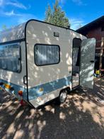 Adria retro caravan met voortent!, Vast bed, Uitbouw voortent, Kleine zit, Tot en met 3