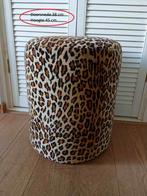 Poef met panterprint, stevig met mooie luxe hele zachte stof, Ophalen, Minder dan 50 cm, Rond, Minder dan 50 cm