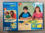 Scrabble junior, Hobby en Vrije tijd, Gezelschapsspellen | Bordspellen, Drie of vier spelers, Ophalen of Verzenden, Zo goed als nieuw