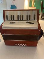 Accordeon Marbu, Ophalen, Gebruikt