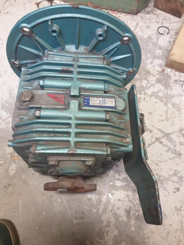 Diverse gebruikte keerkoppelingen, Watersport en Boten, Bootonderdelen, Gebruikt, Motor en Techniek, Motorboot, Ophalen of Verzenden