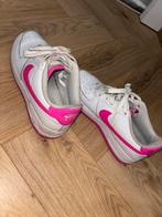 Nike Air Force 1 - Roze accenten - Maat 38, Wit, Nike, Ophalen of Verzenden, Sneakers of Gympen