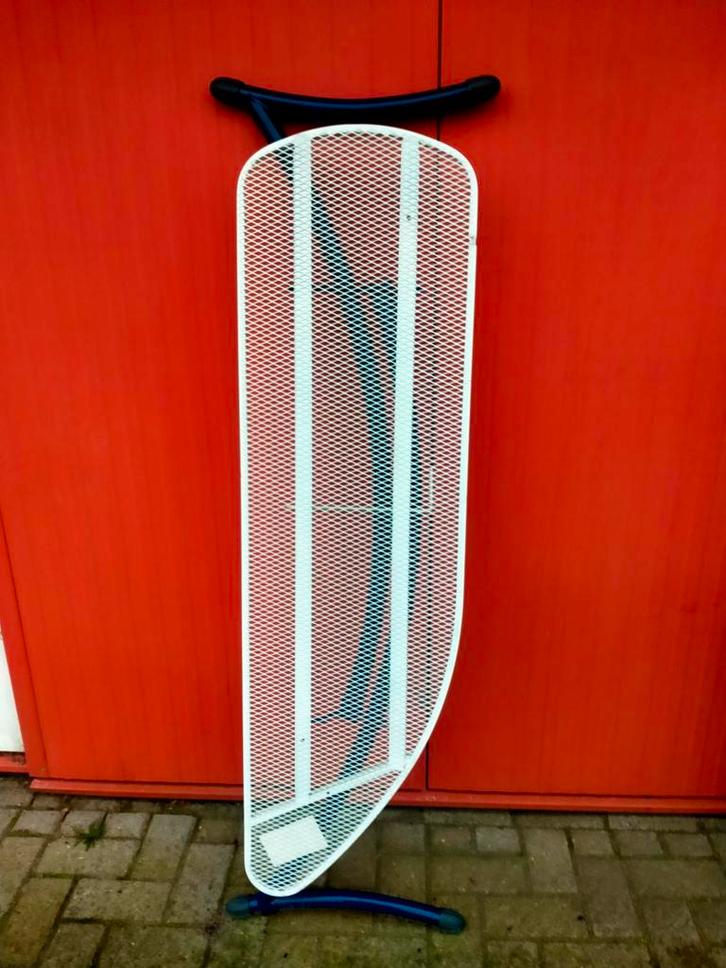 Leifheit Strijkplank - Compact en Handig, Witgoed en Apparatuur, Strijkijzers en Strijkplanken, Gebruikt, Ophalen of Verzenden