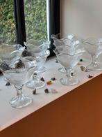 Grote partij ijscoupes, coupes, Verzamelen, Glas en Borrelglaasjes, Ophalen, Zo goed als nieuw, Overige typen