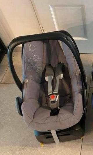 Maxi-Cosi Pebble + FamilyFix Isofix Base, Kinderen en Baby's, Autostoeltjes, Gebruikt, Maxi-Cosi, 0 t/m 13 kg, Isofix, Zijbescherming