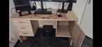 Mooi houten bureau met lades en kastje – 140 cm breed, Ophalen, Zo goed als nieuw