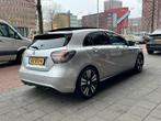 Mercedes-Benz A-klasse 200 Automaat Leer Navi Camera Carplay, Euro 5, Gebruikt, 1295 kg, Leder en Stof