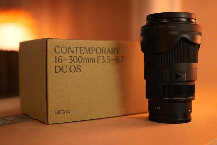 Sigma 16-300mm f/3.5-6.7 for Sony E mount, Audio, Tv en Foto, Fotografie | Lenzen en Objectieven, Zo goed als nieuw, Telelens