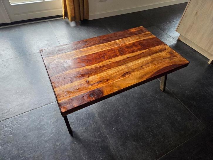 Industriele salontafel hout/staal 104x61x45cm., Huis en Inrichting, Tafels | Salontafels, Minder dan 50 cm, 50 tot 100 cm, 100 tot 150 cm