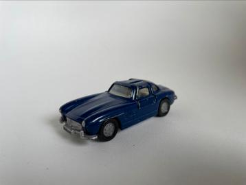 model Mercedes Benz 300 SL W198 vleugeldeur blauw, 1/50 Siku beschikbaar voor biedingen