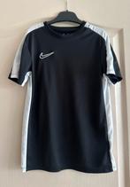 Nike Dri-fit zwarte tshirt maat 147-158, Jongen of Meisje, Ophalen of Verzenden, Zo goed als nieuw, Shirt of Longsleeve