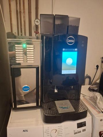 Carimali Optima koffiemachine met melkkoeler  beschikbaar voor biedingen
