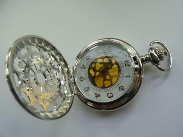 horloges voor sieraden maken beschikbaar voor biedingen