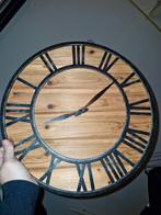 Mooie Wandklok met Romeinse cijfers, Ophalen, Zo goed als nieuw, Analoog, Wandklok