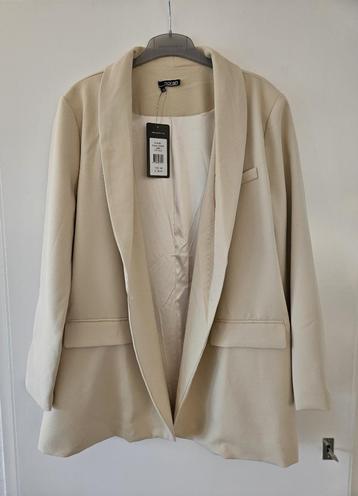NIEUW mooie gevoerde blazer van Norah, maat 46, kleur sand beschikbaar voor biedingen
