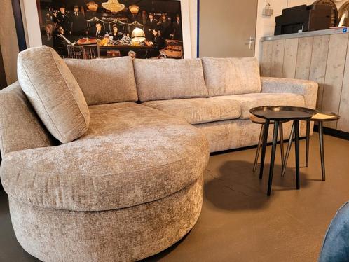 Hoekbank Alma met ronde lounge direct leverbaar, Huis en Inrichting, Banken | Complete zithoeken, Nieuw, Hout, Stof, Overige materialen