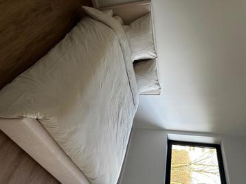 Bed met lattenbodem en matras 