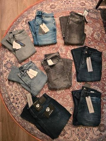8x Gloednieuwe jeans van Anti Blue & Ashes to Dust. beschikbaar voor biedingen