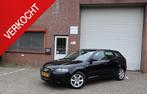 Audi A3 Sportback 1.6 FSI Attraction APK Airco 3e eigenaar C, Voorwielaandrijving, Gebruikt, Zwart, 4 cilinders