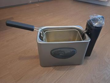 1 persoons friet pan beschikbaar voor biedingen