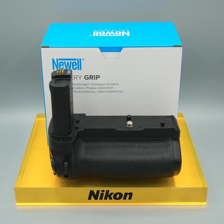 Newell Nikon Z6 II battery grip equivalent MB-N11 incl. doos, Audio, Tv en Foto, Fotografie | Accu's en Batterijen, Zo goed als nieuw