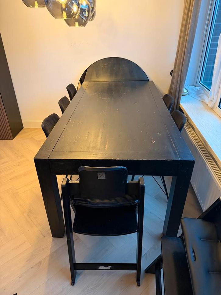Zwart geschilderde massief houten/eiken tafel en 6 stoelen, Huis en Inrichting, Complete eetkamers, Zo goed als nieuw, 4 tot 6 stoelen