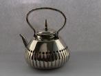 Antieke zilveren miniatuur waterketel / theepot, Verzenden, Zilver
