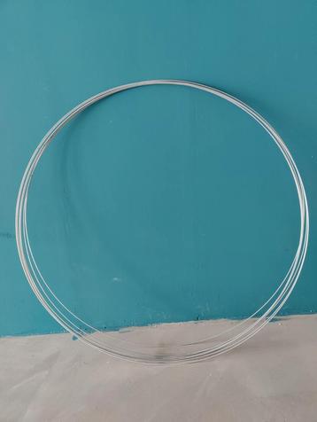Metalen ring 120cm beschikbaar voor biedingen
