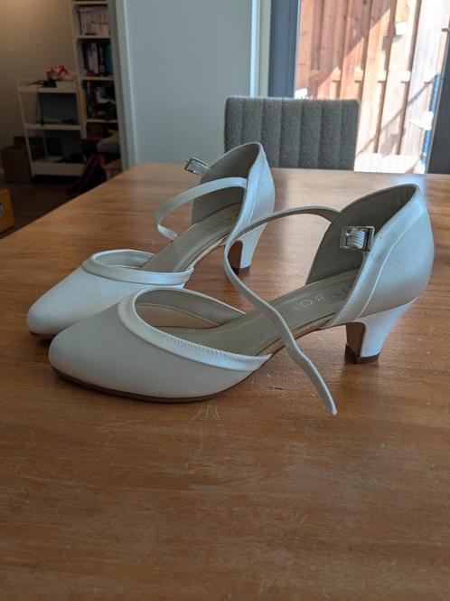 Rainbow Club trouwschoenen maat 36, Kleding | Dames, Trouwkleding en Trouwaccessoires, Zo goed als nieuw, Schoenen, Wit, Ophalen of Verzenden